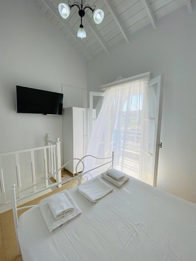 Pontamos Villas Chalki Town Ngoại thất bức ảnh